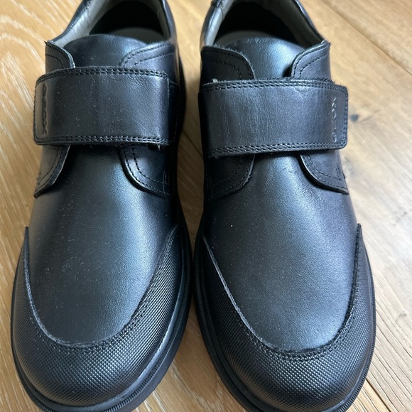 Kids Black Shoes with Velcro - Picture 3 of 7